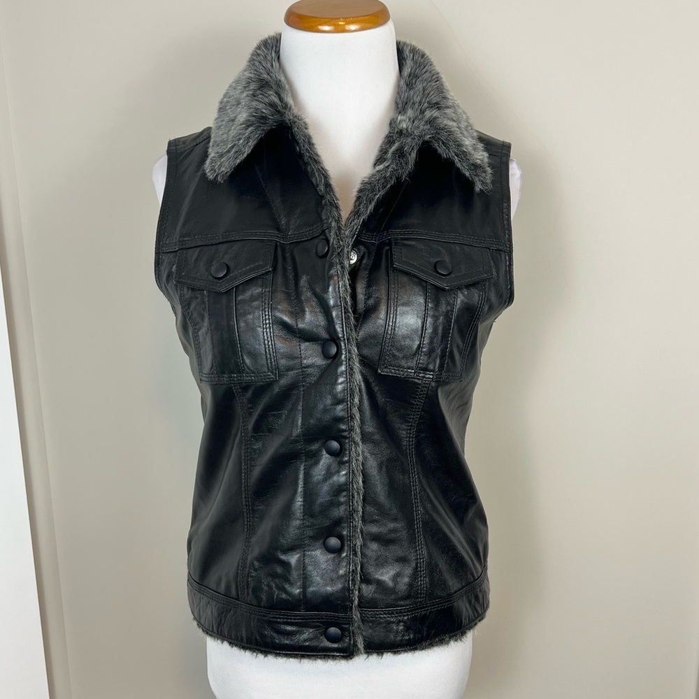 Vintage Y2K Black Faux Fur Collar Leather Vest
